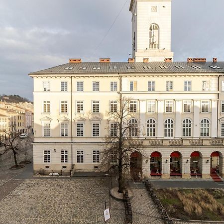 Inshiapartments On Rynok Square 利沃夫 外观 照片